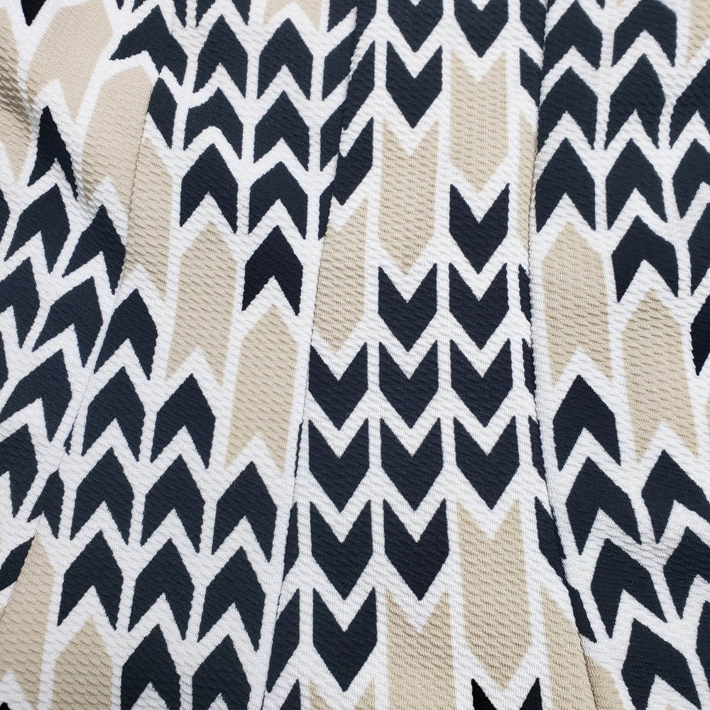 Haani Womens Chevron Geometric Fit and Flare Dress Size M Black Tan White - Picture 5 of 6